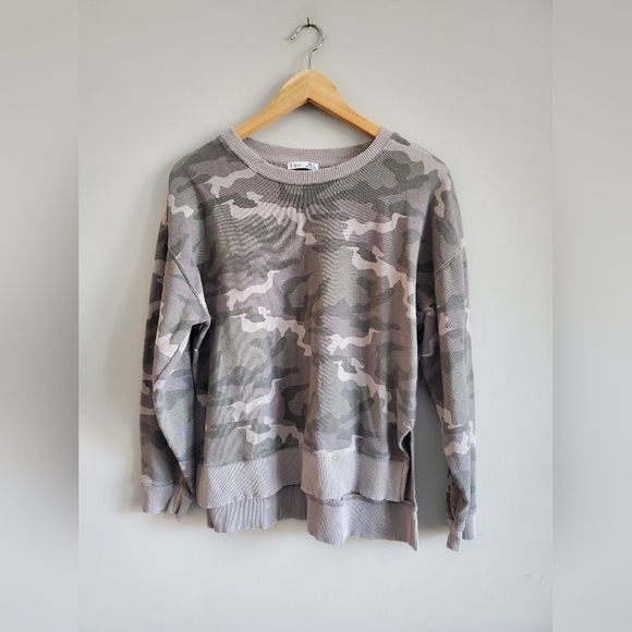 Dex Sweaters - Dex grey camo crewneck sweater. women's small, EUC